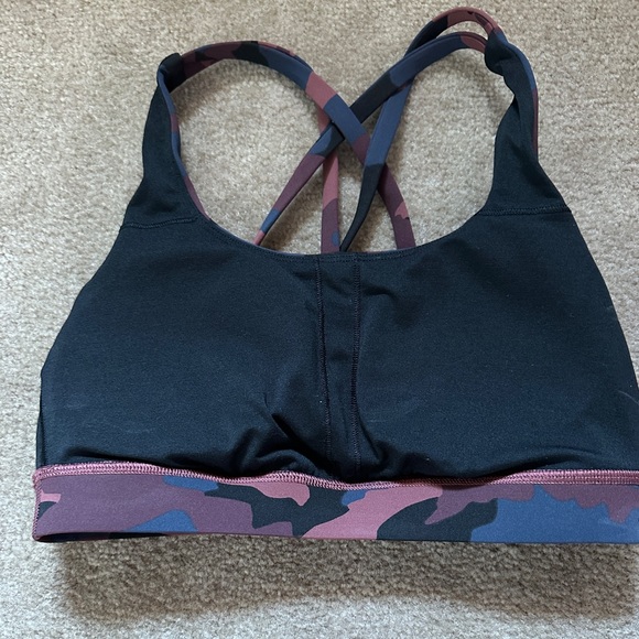 Lululemon Energy Bra - Picture 2 of 5
